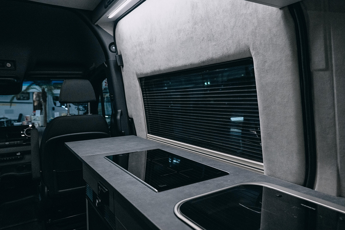 Hochwertige Küchenzeile im Camper